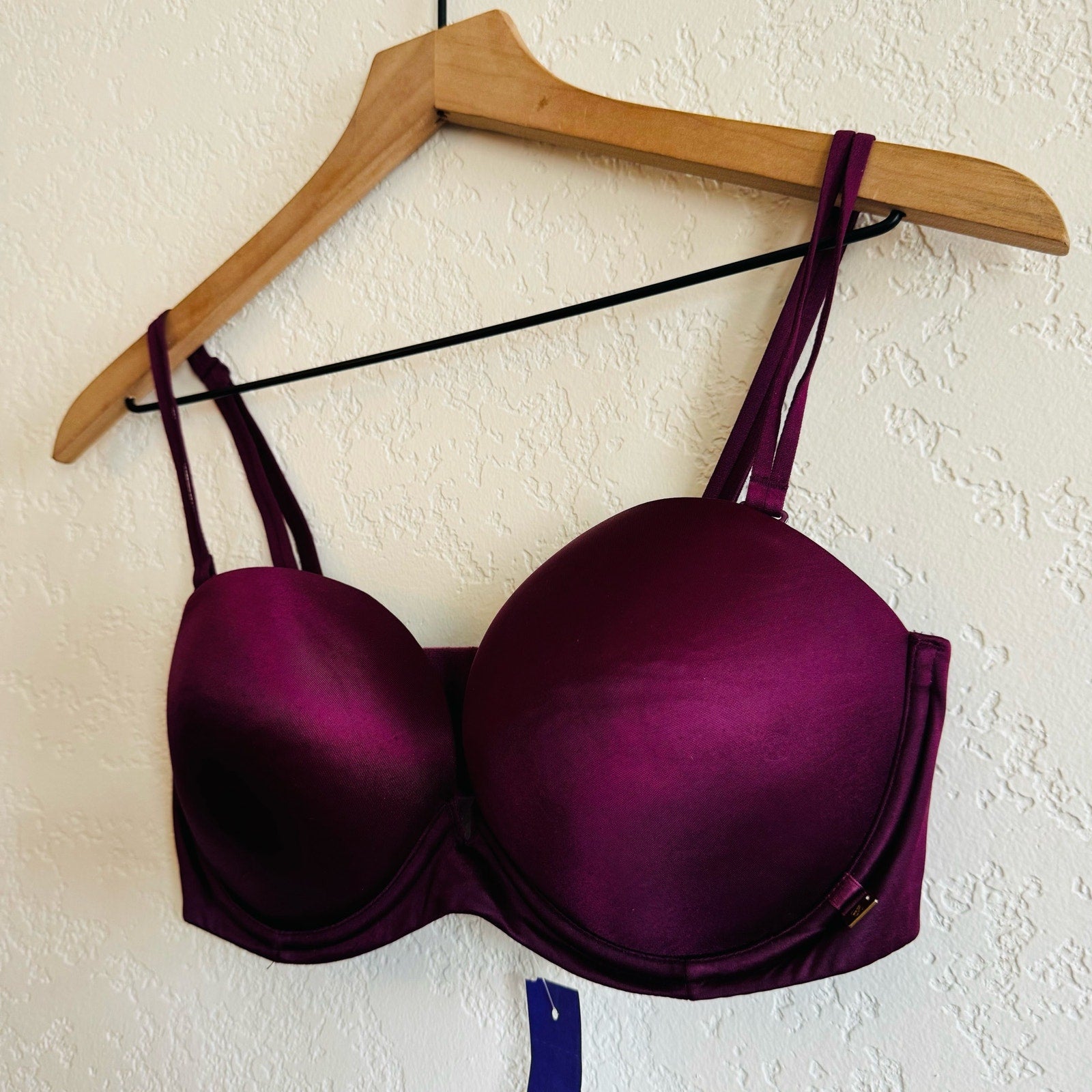 Victoria Secret | very sexy maroon bra Echo Boutique Victoria Secret | very sexy maroon bra Echo Boutique