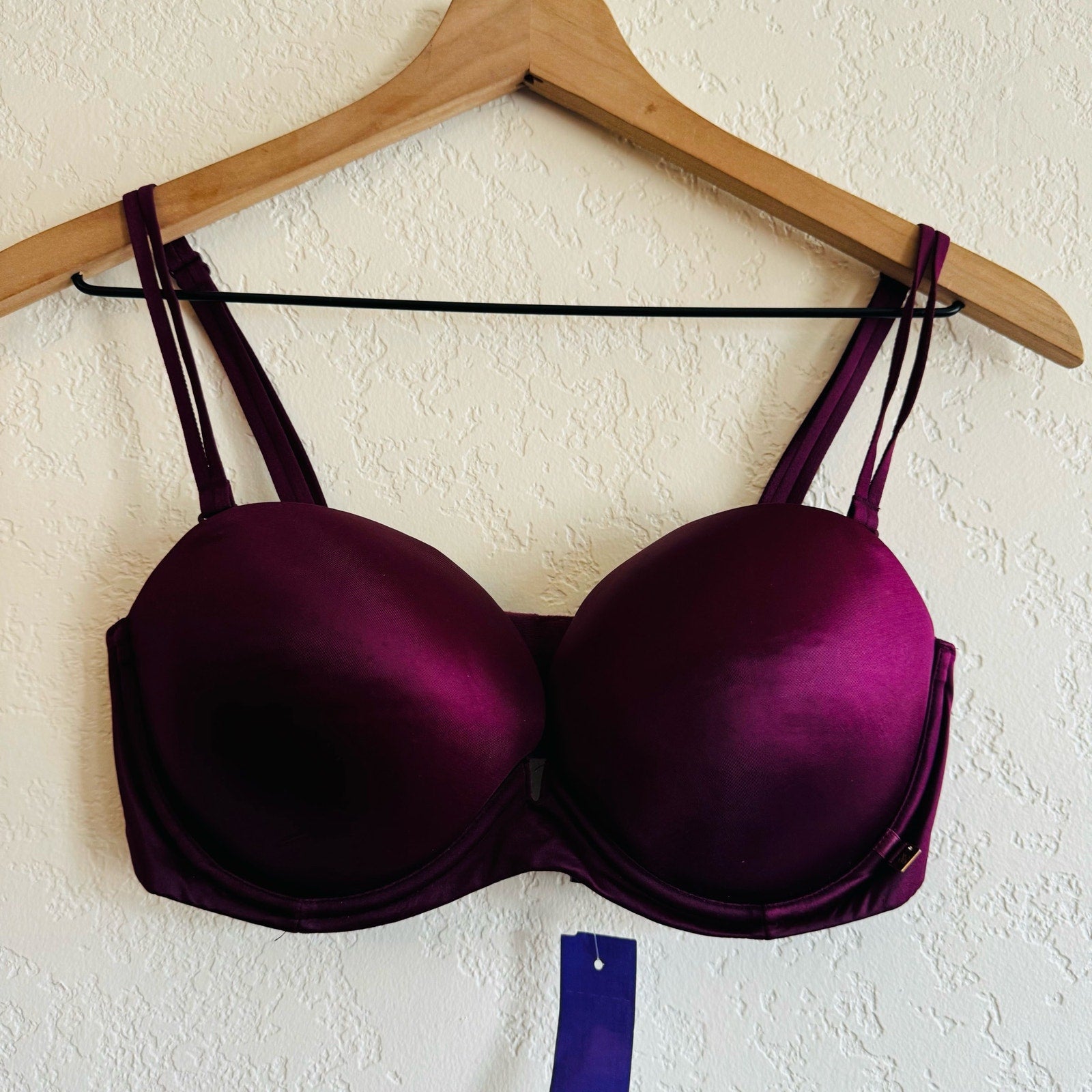 Victoria Secret | very sexy maroon bra Echo Boutique Victoria Secret | very sexy maroon bra Echo Boutique