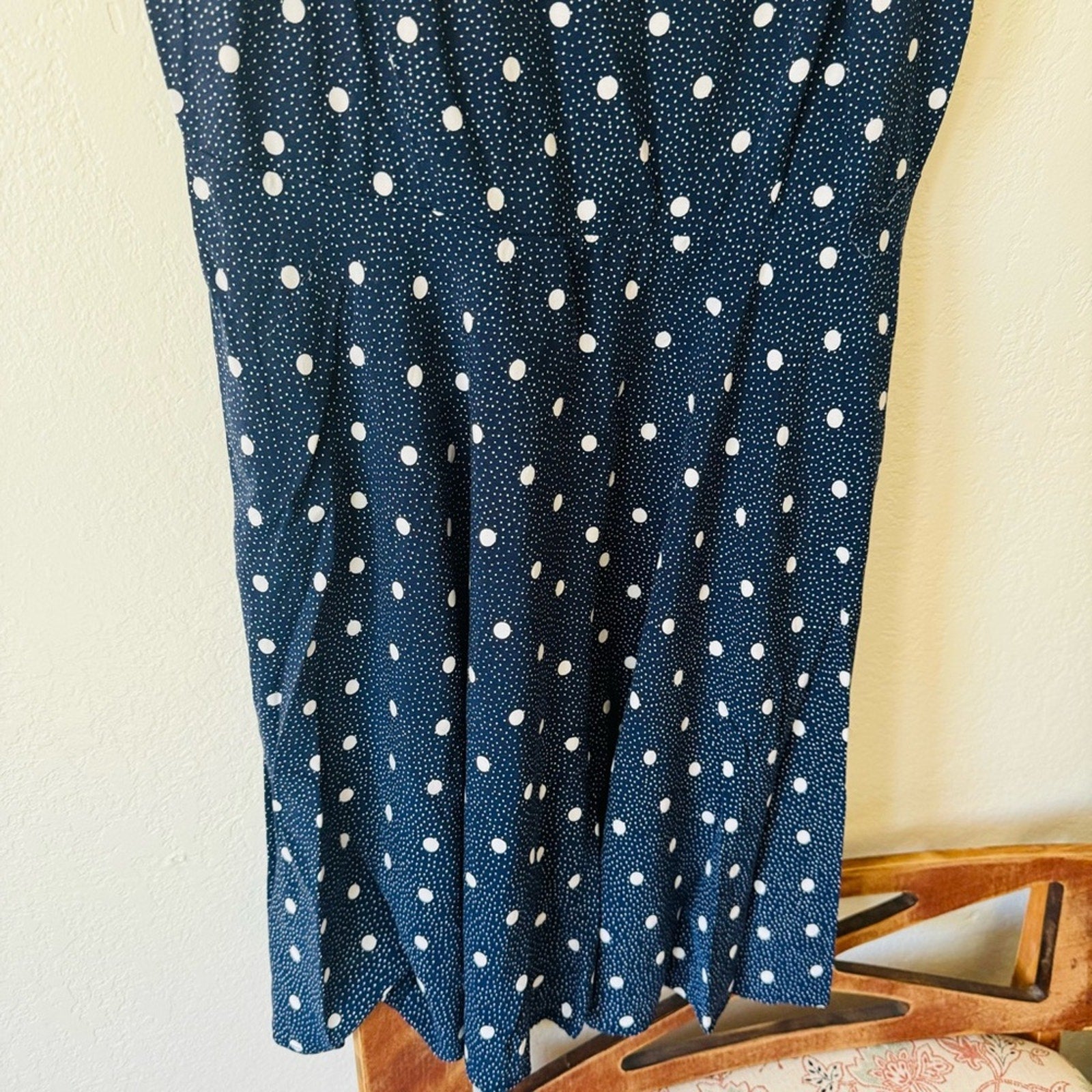 Old Navy | navy and white polka dot dress Echo Boutique Old Navy | navy and white polka dot dress Echo Boutique
